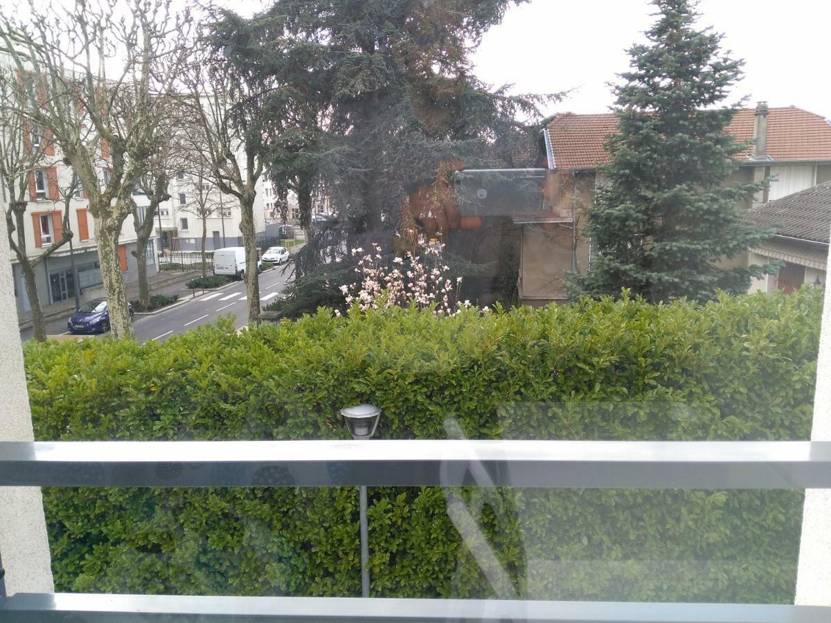 Appartement F3 Avec Parking Privee Saint-Priest  Dış mekan fotoğraf